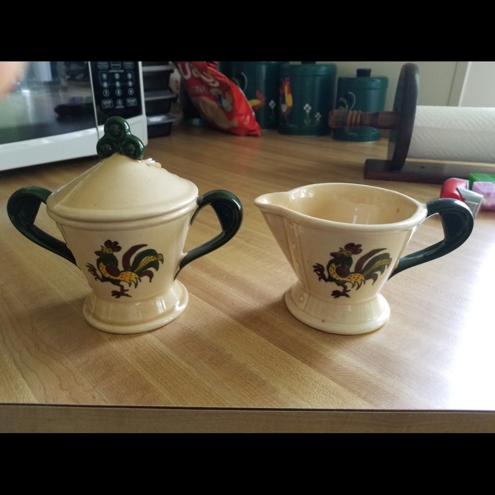 Metlox Poppy Trail collection sugar bowl & creamer